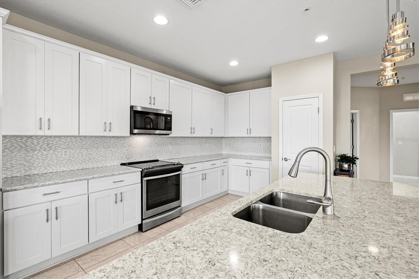 SARASOTA NATIONAL - Residential