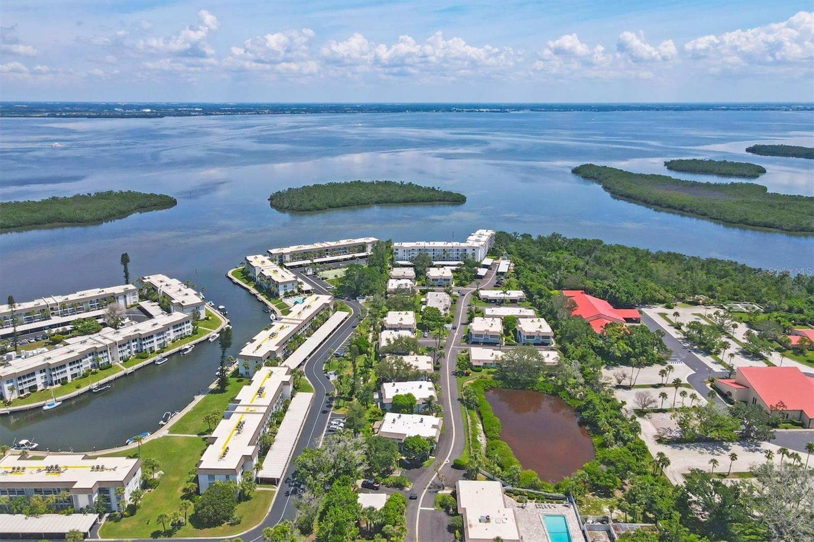 SUTTON PLACE - Residential