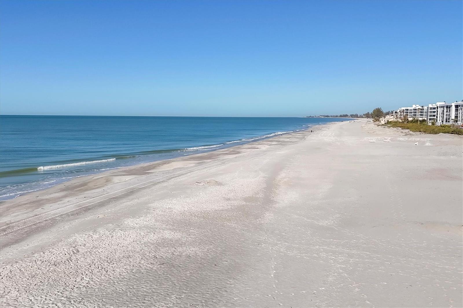 SUTTON PLACE - Residential