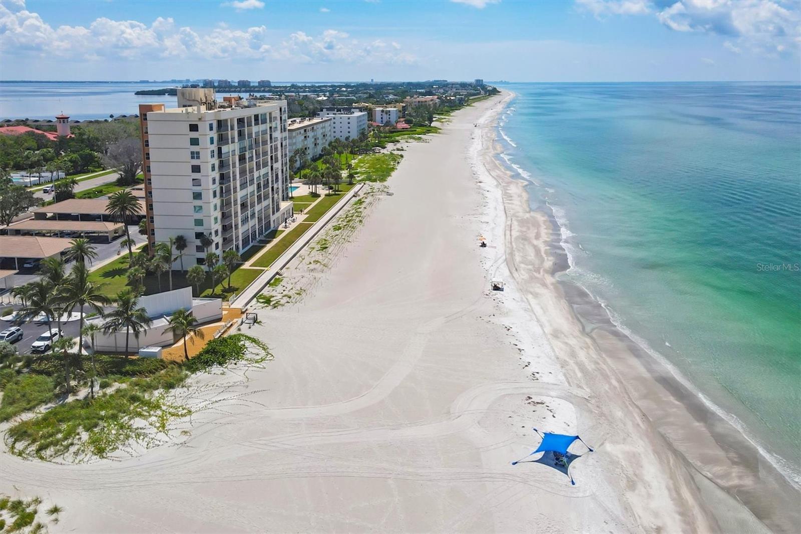 SUTTON PLACE - Residential