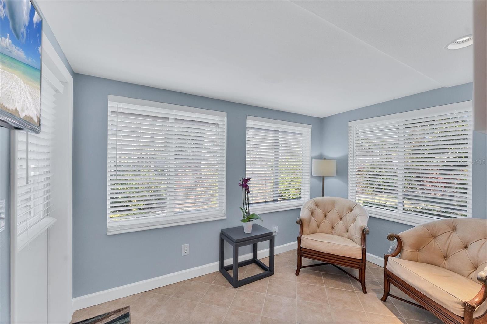 SUTTON PLACE - Residential