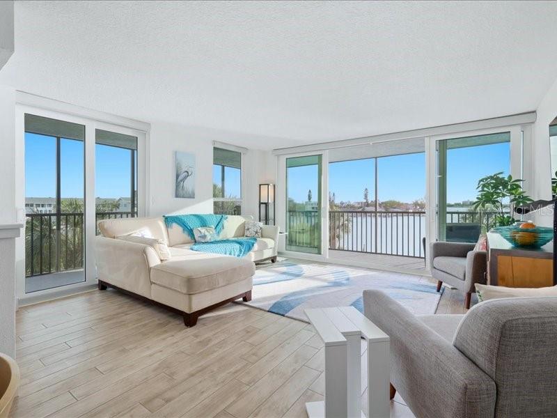 HEMINGWAY CONDO THE - Residential