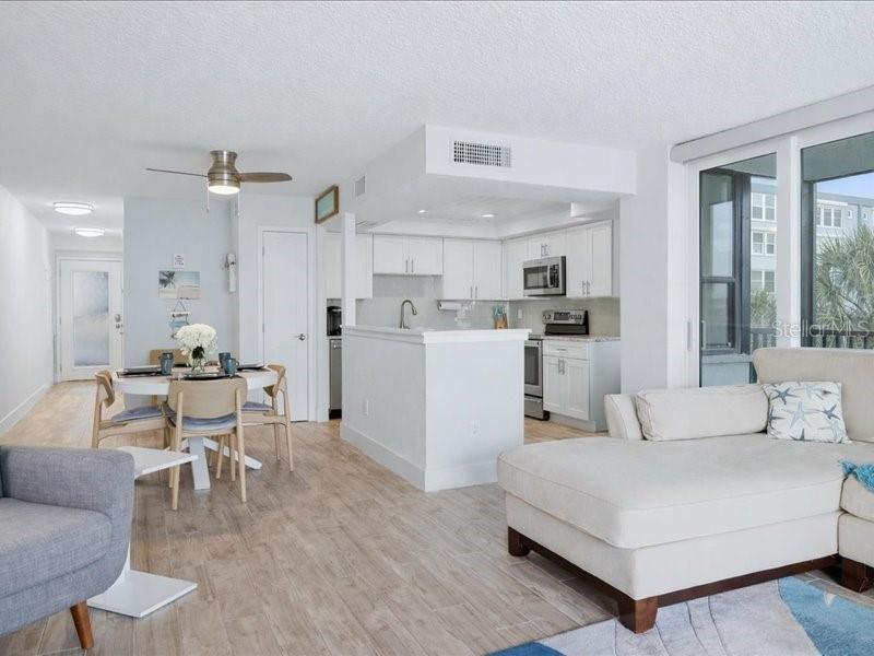 HEMINGWAY CONDO THE - Residential