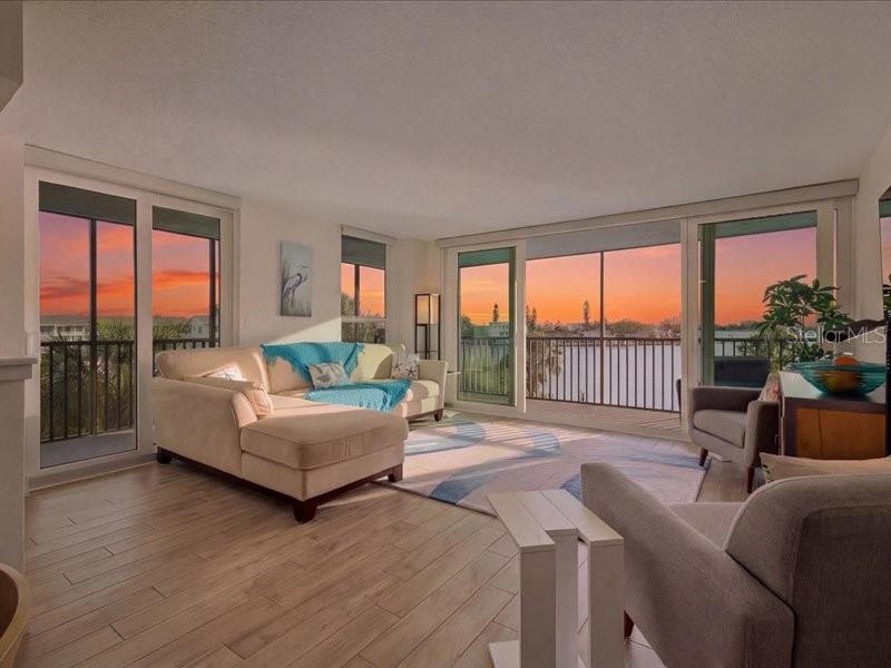 HEMINGWAY CONDO THE - Residential