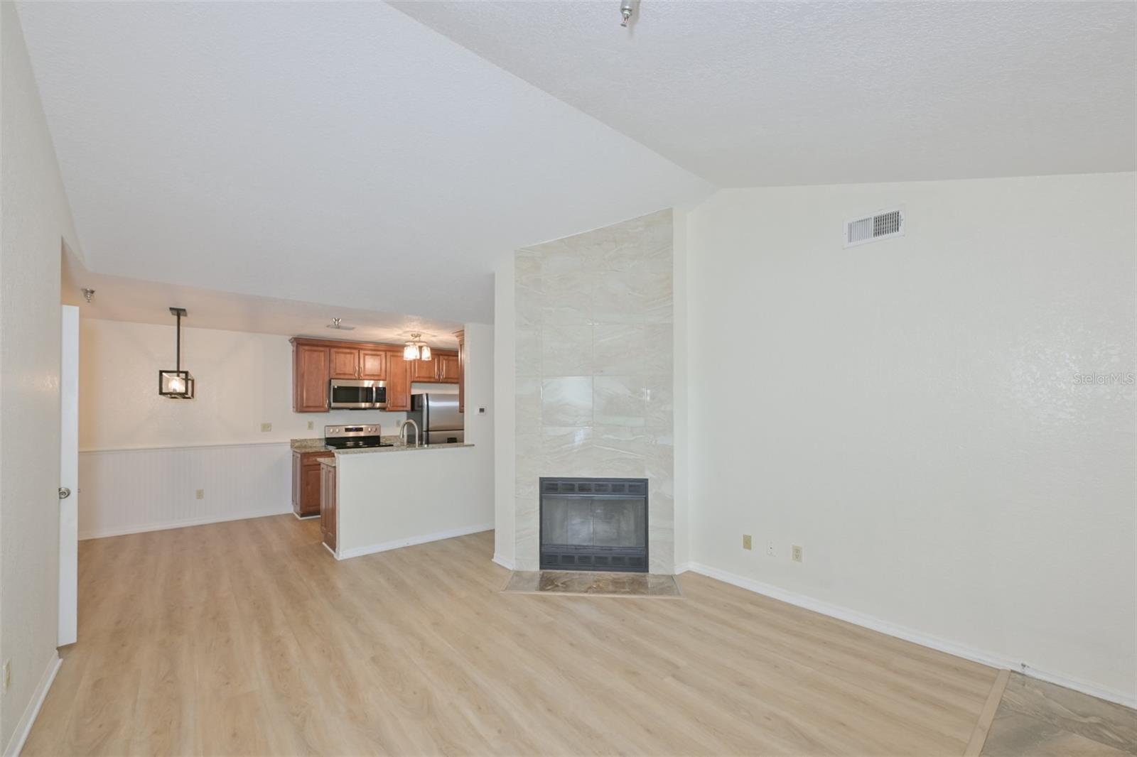 10265 GANDY BOULEVARD N 1006