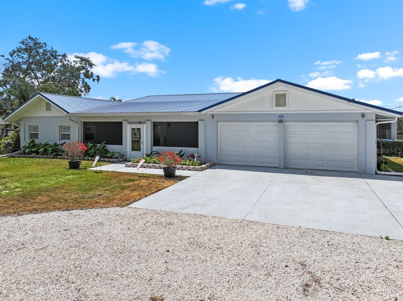 CAREYS PIRATE POINT - Residential