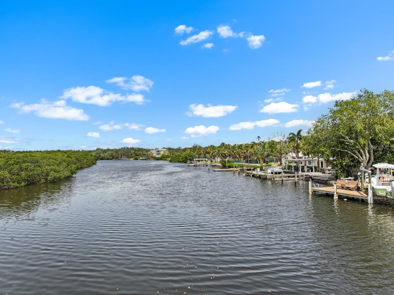 CAREYS PIRATE POINT - Residential