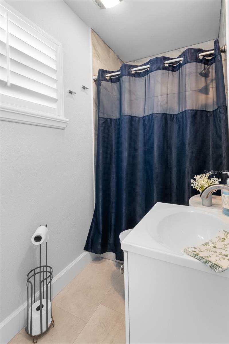 CAREYS PIRATE POINT - Residential