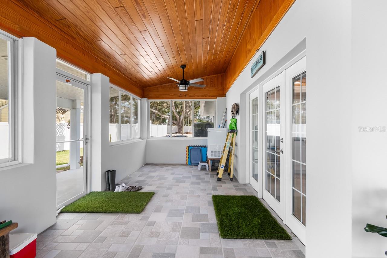 CAREYS PIRATE POINT - Residential