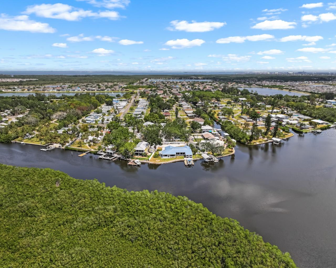 CAREYS PIRATE POINT - Residential