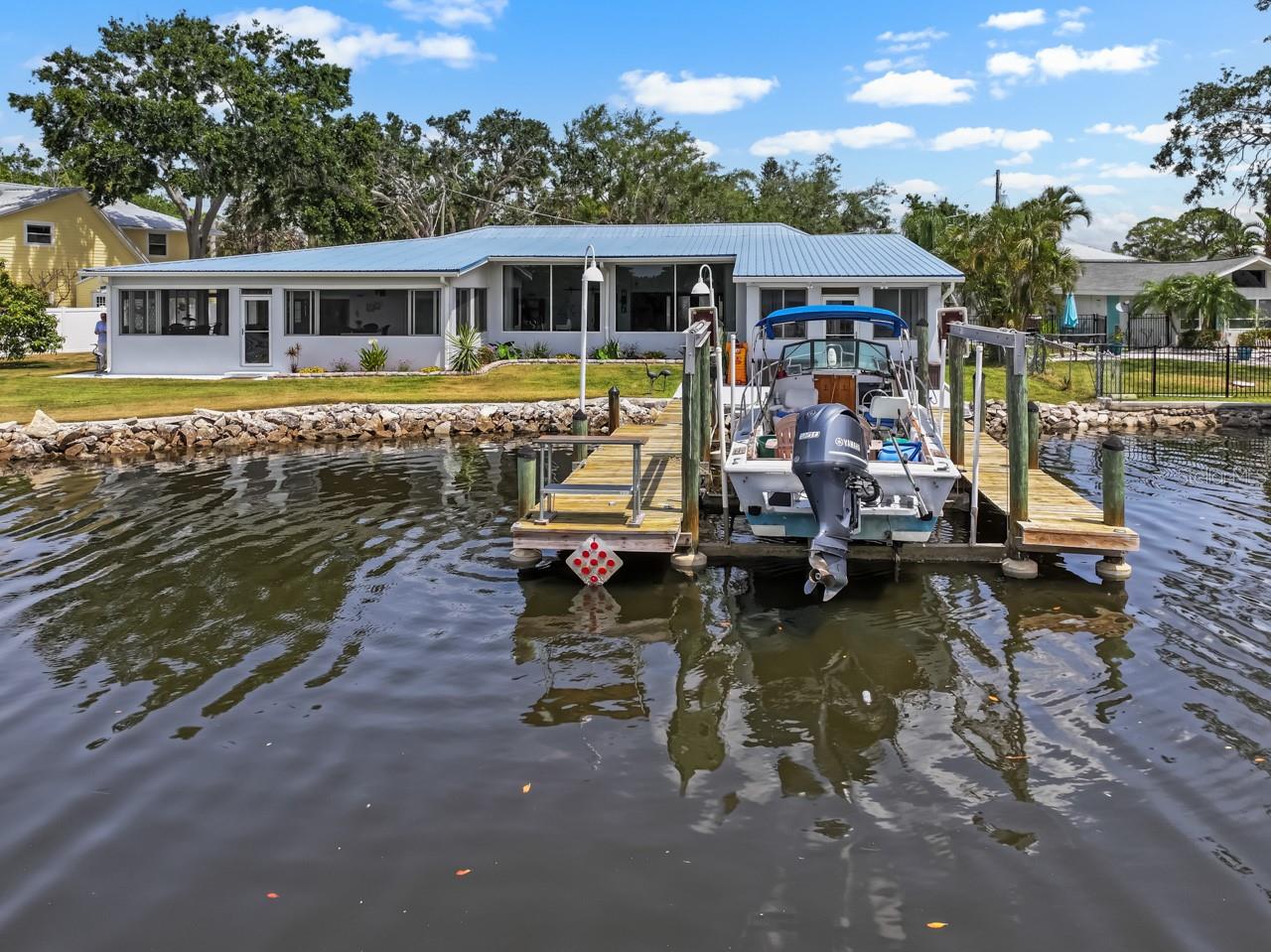 CAREYS PIRATE POINT - Residential