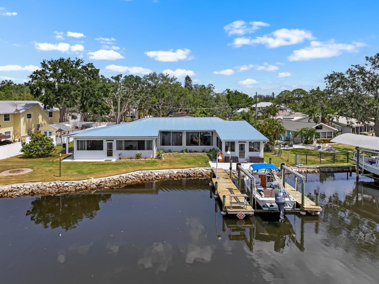 CAREYS PIRATE POINT - Residential