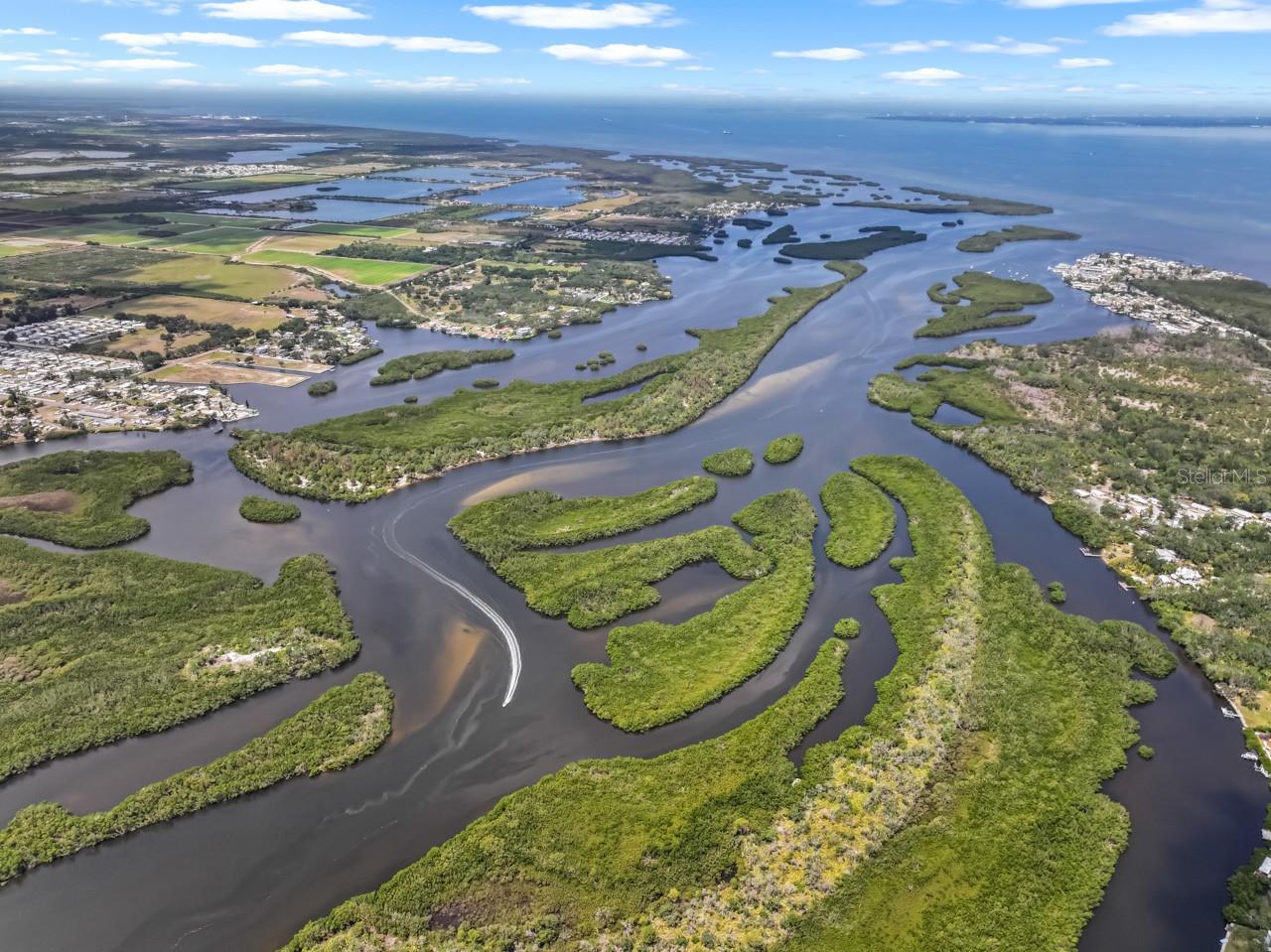 CAREYS PIRATE POINT - Residential