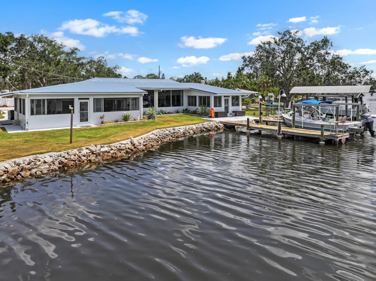 CAREYS PIRATE POINT - Residential
