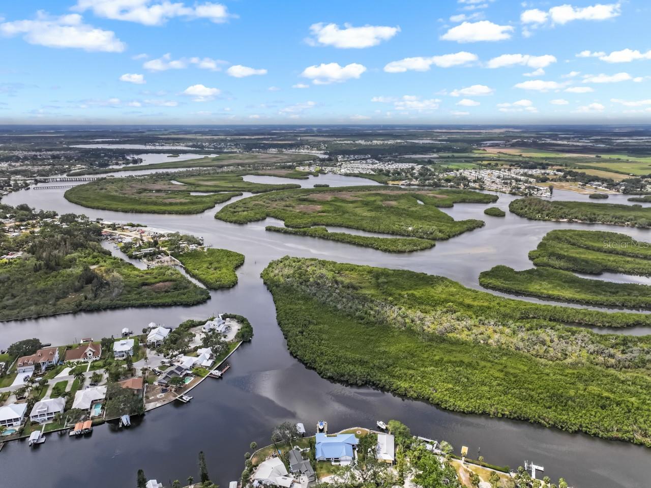 CAREYS PIRATE POINT - Residential