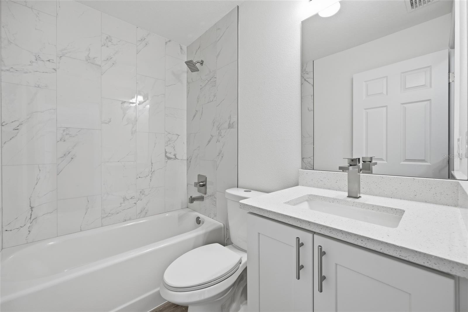 ROLLING RANCH ESTATE - Residential