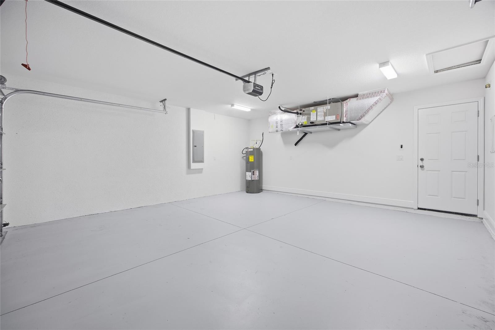 ROLLING RANCH ESTATE - Residential