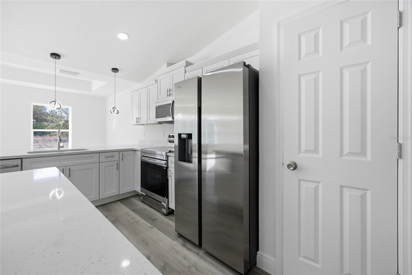 ROLLING RANCH ESTATE - Residential