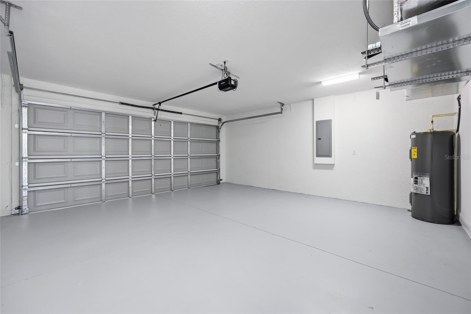 ROLLING RANCH ESTATE - Residential