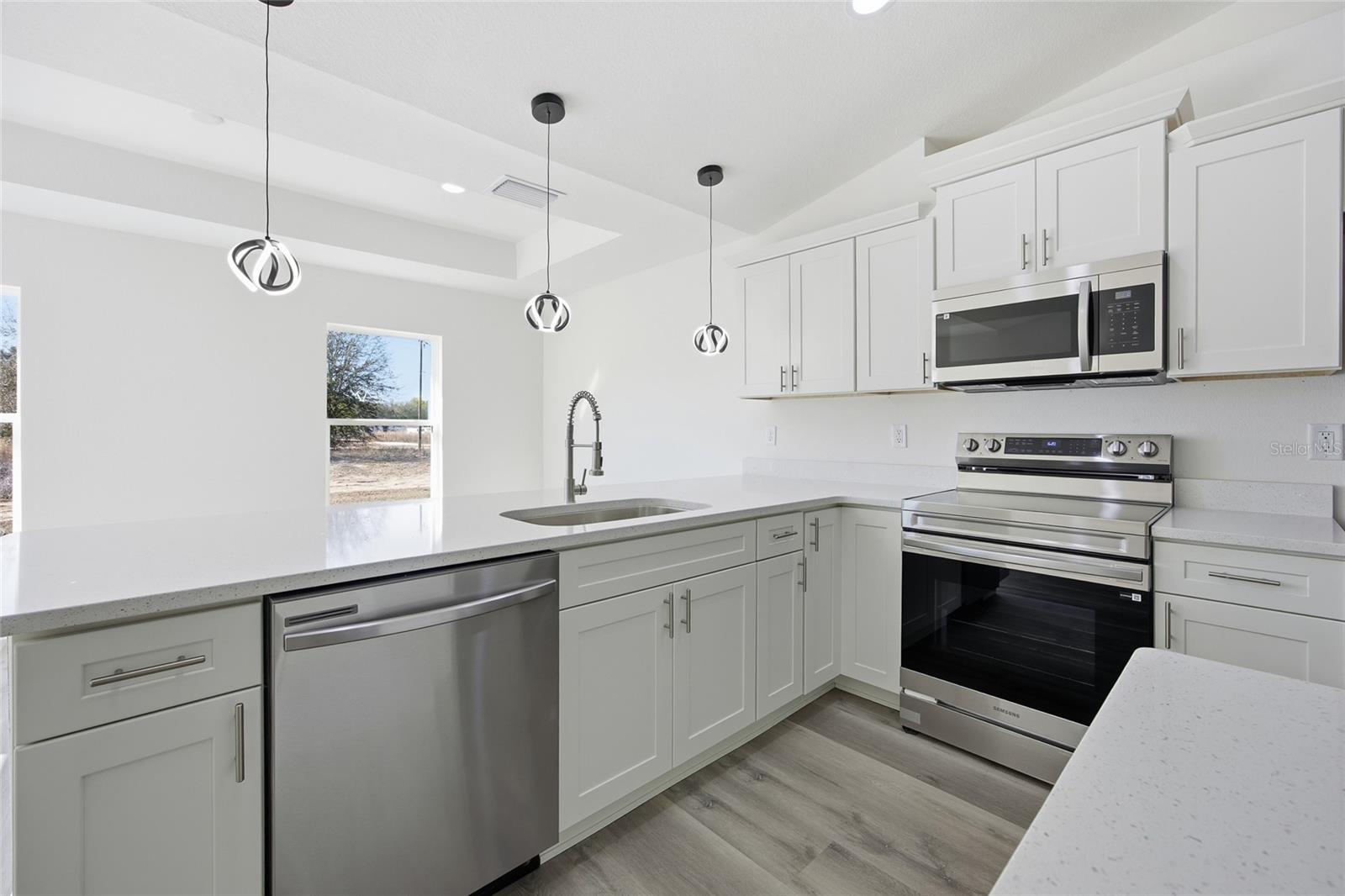 ROLLING RANCH ESTATE - Residential