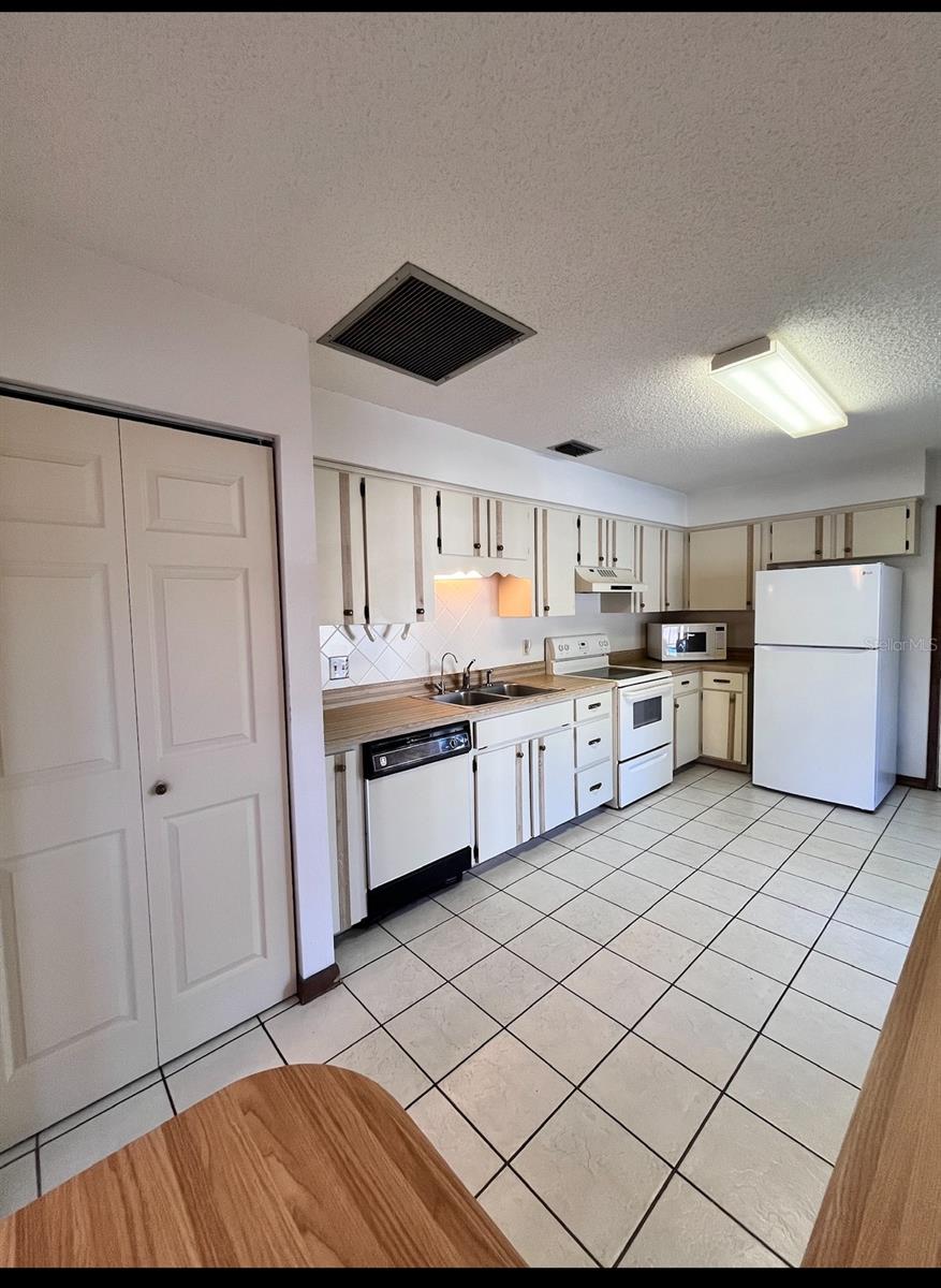 FLORIDA SHORES 01 - Residential