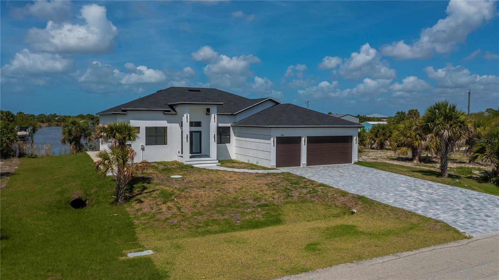 10165 & 10157 KINGSVILLE DRIVE