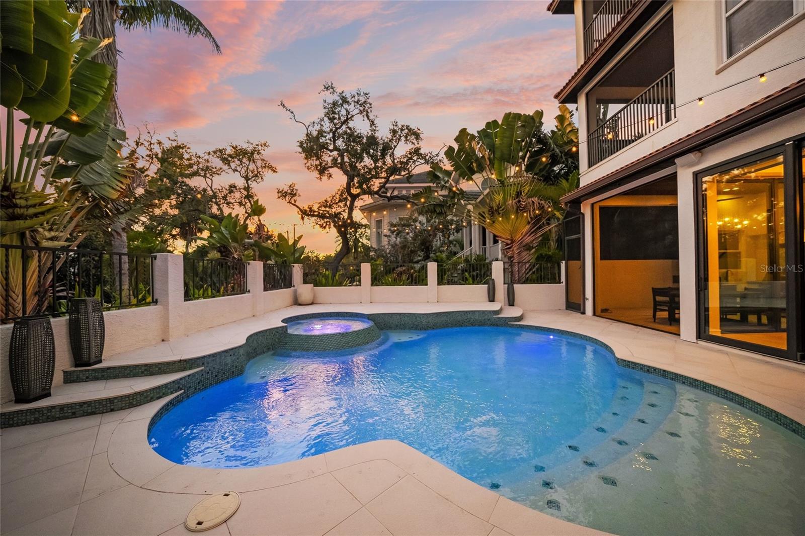 OYSTER BAY LANDINGS - Residential