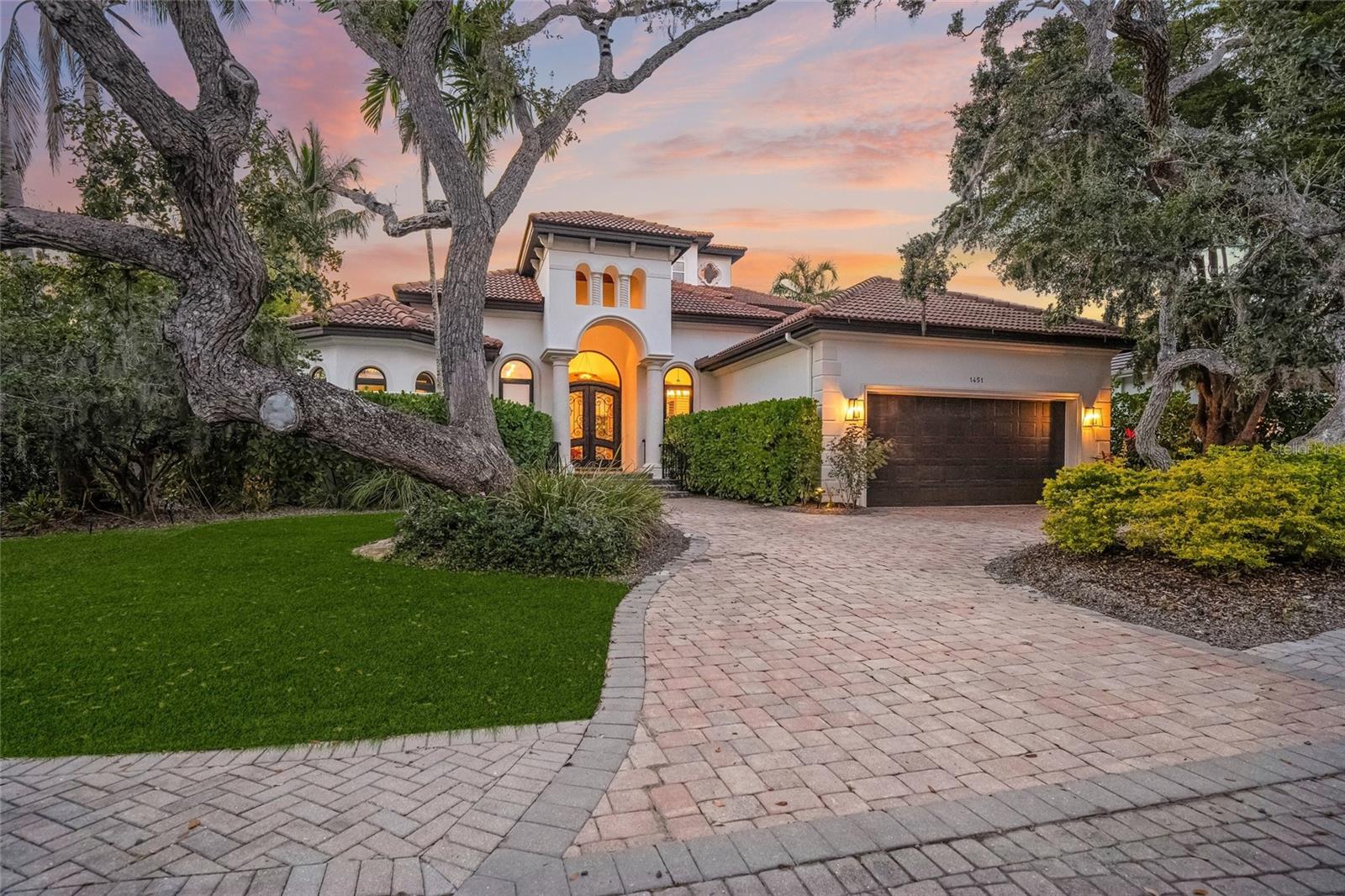 OYSTER BAY LANDINGS - Residential