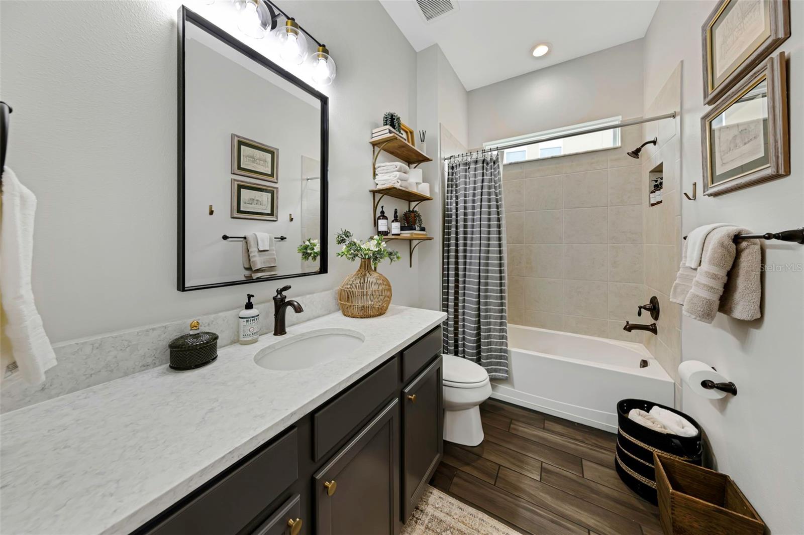 ESTANCIA PH 2B1 - Residential