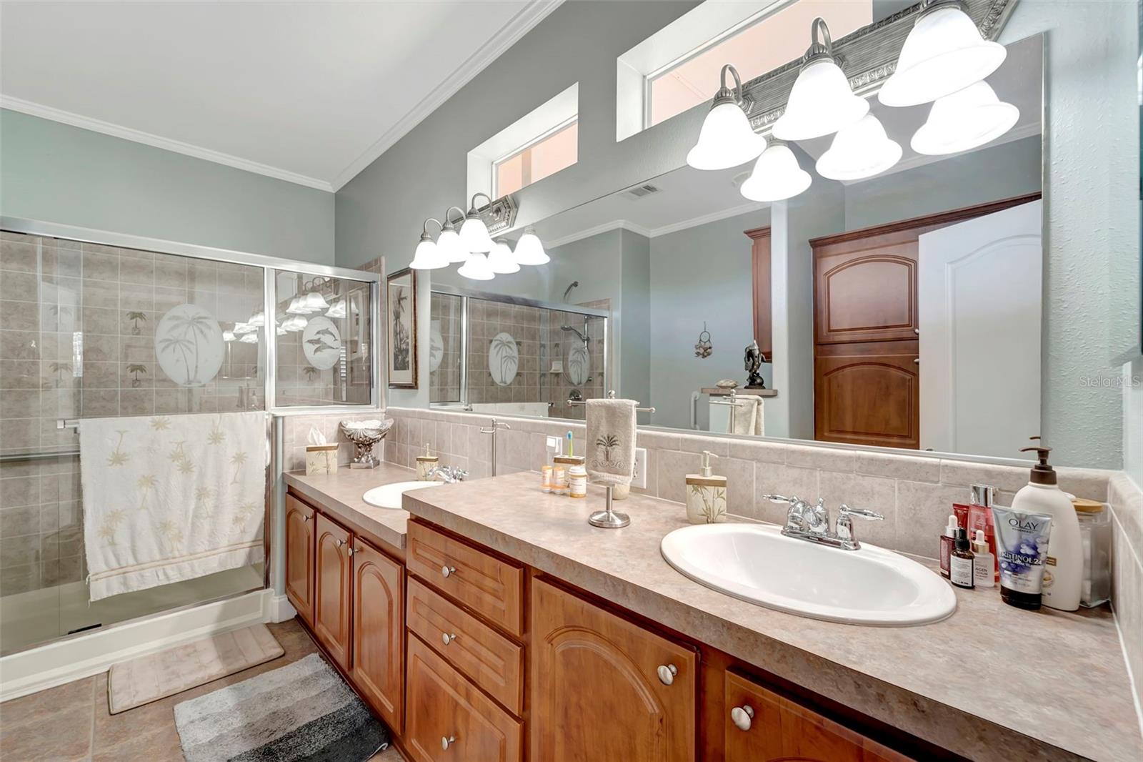 WINDMILL VILLAGE - Residential