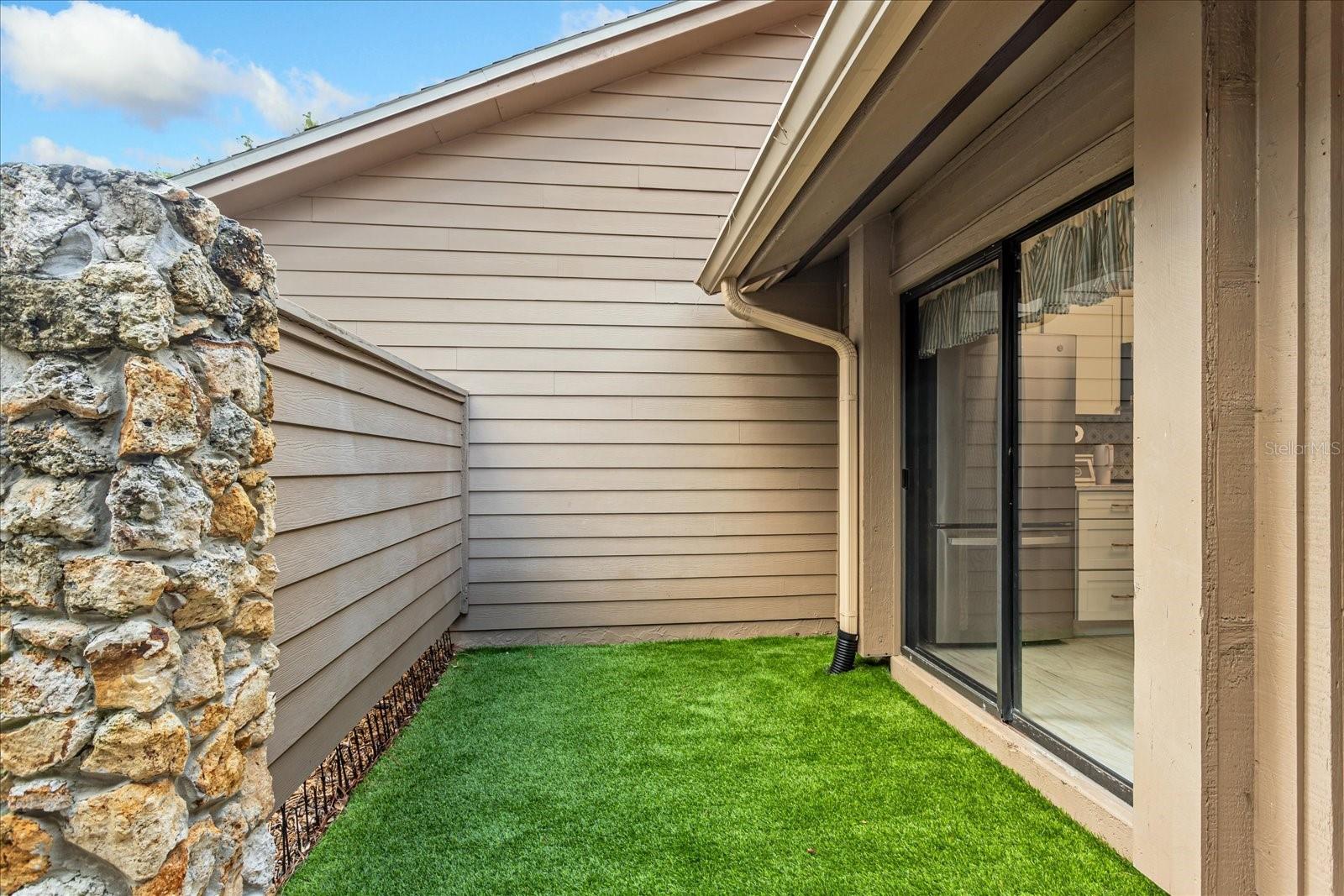 378 WINCHESTER PLACE