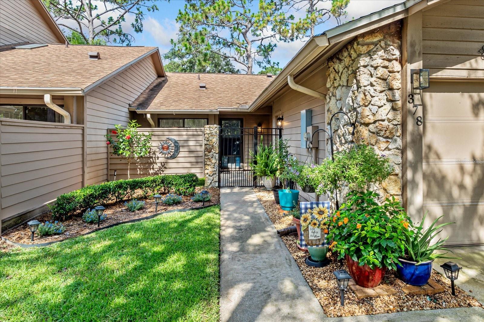 378 WINCHESTER PLACE