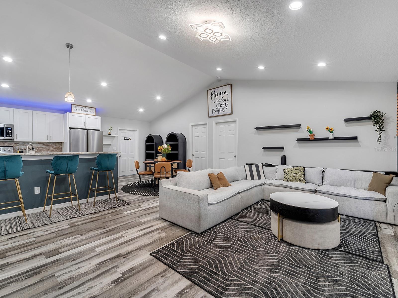 SUNBURST HILLS SUB - Residential