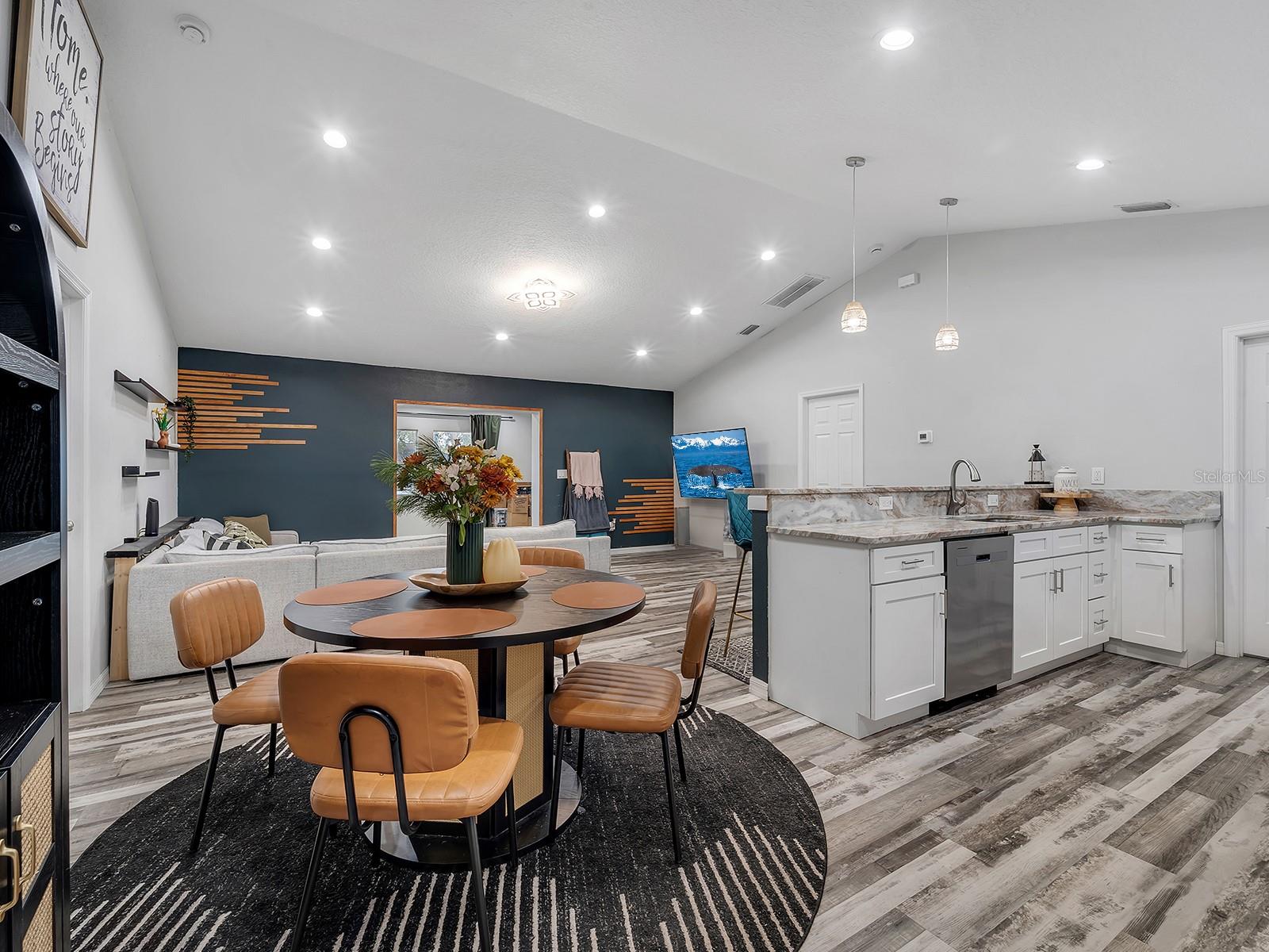 SUNBURST HILLS SUB - Residential