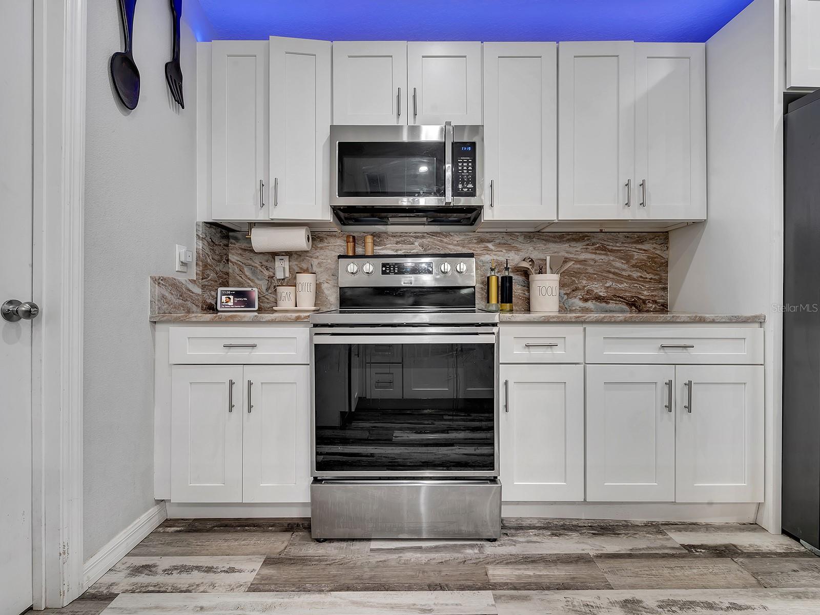 SUNBURST HILLS SUB - Residential