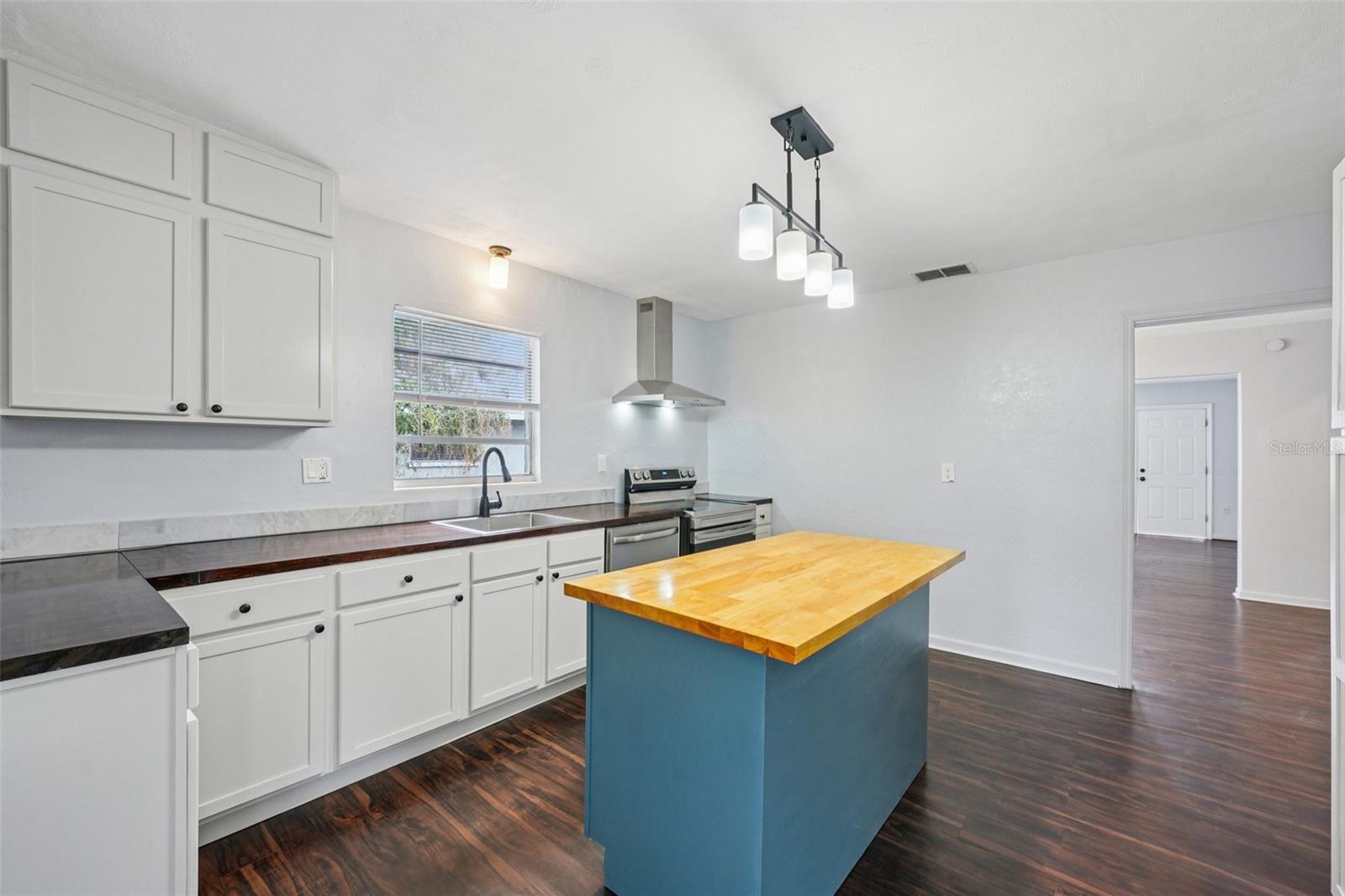 COLLEGE HILL SUB - Residential