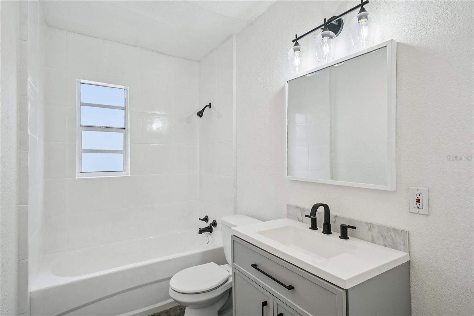 COLLEGE HILL SUB - Residential