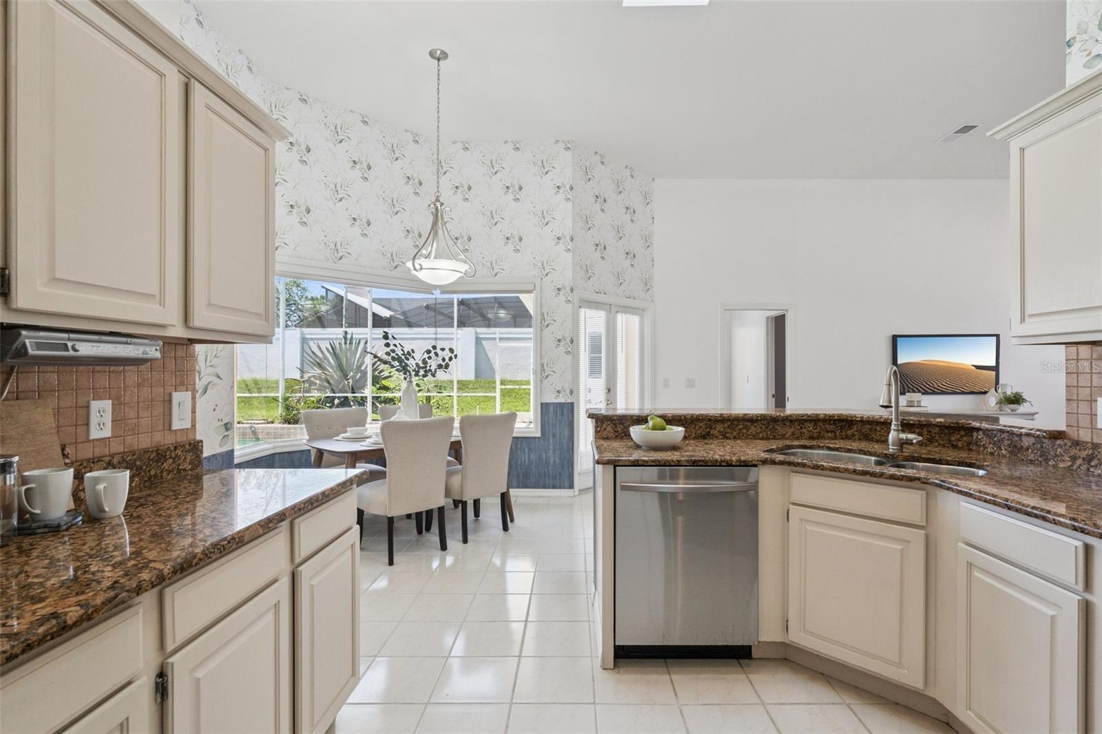 MARBLE HEAD - Residential