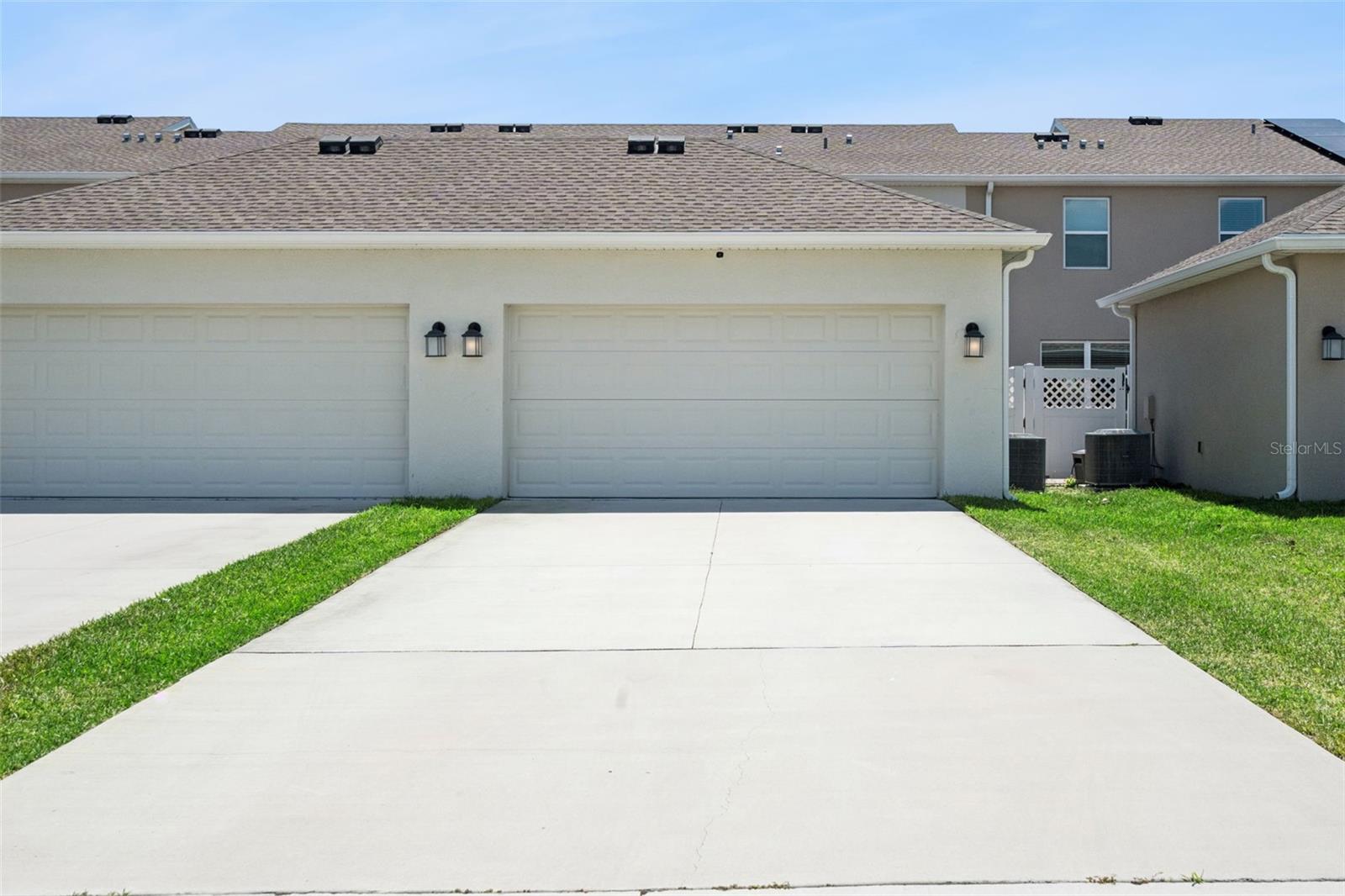 STOREY GROVE - Residential