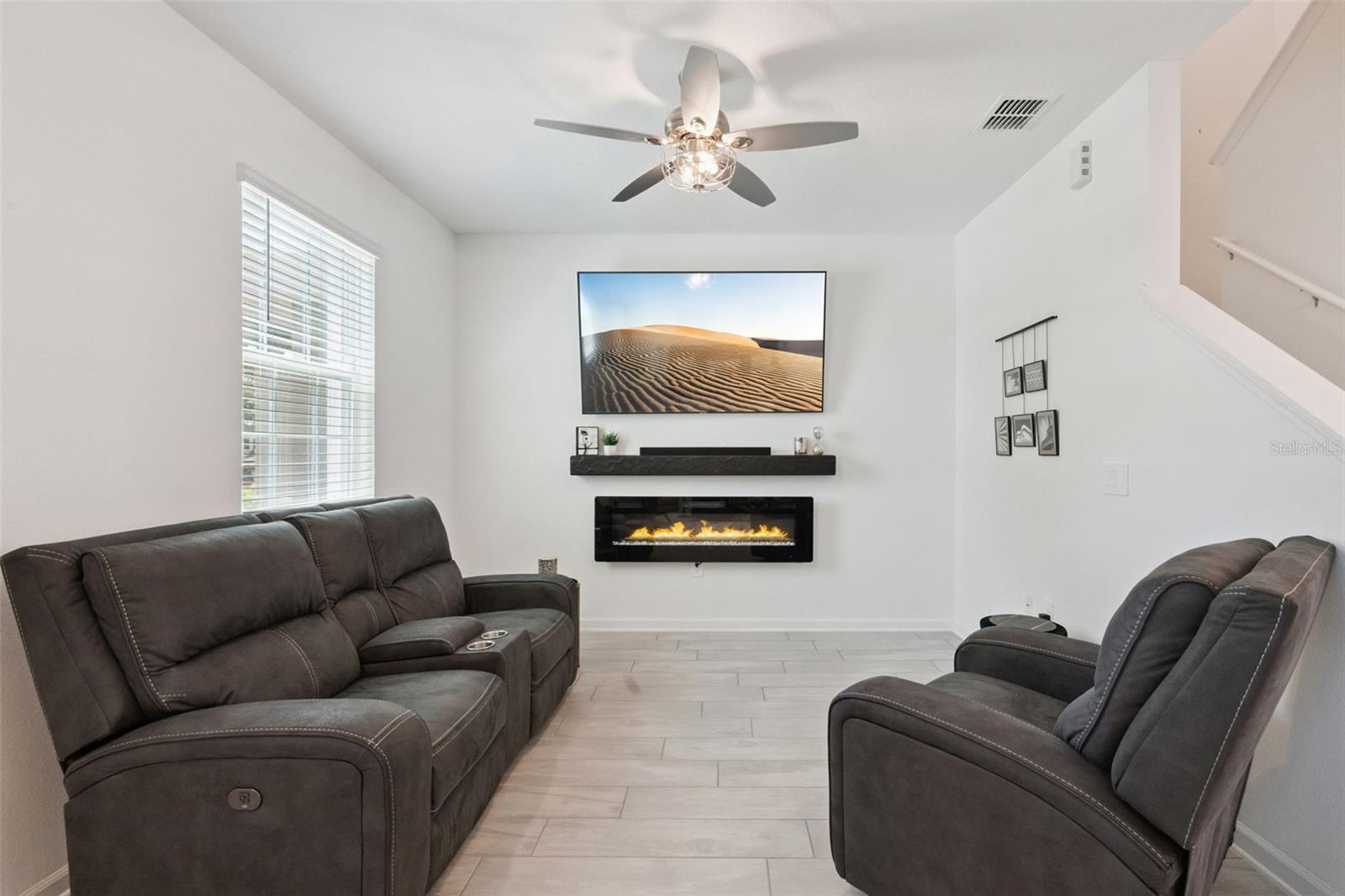 STOREY GROVE - Residential