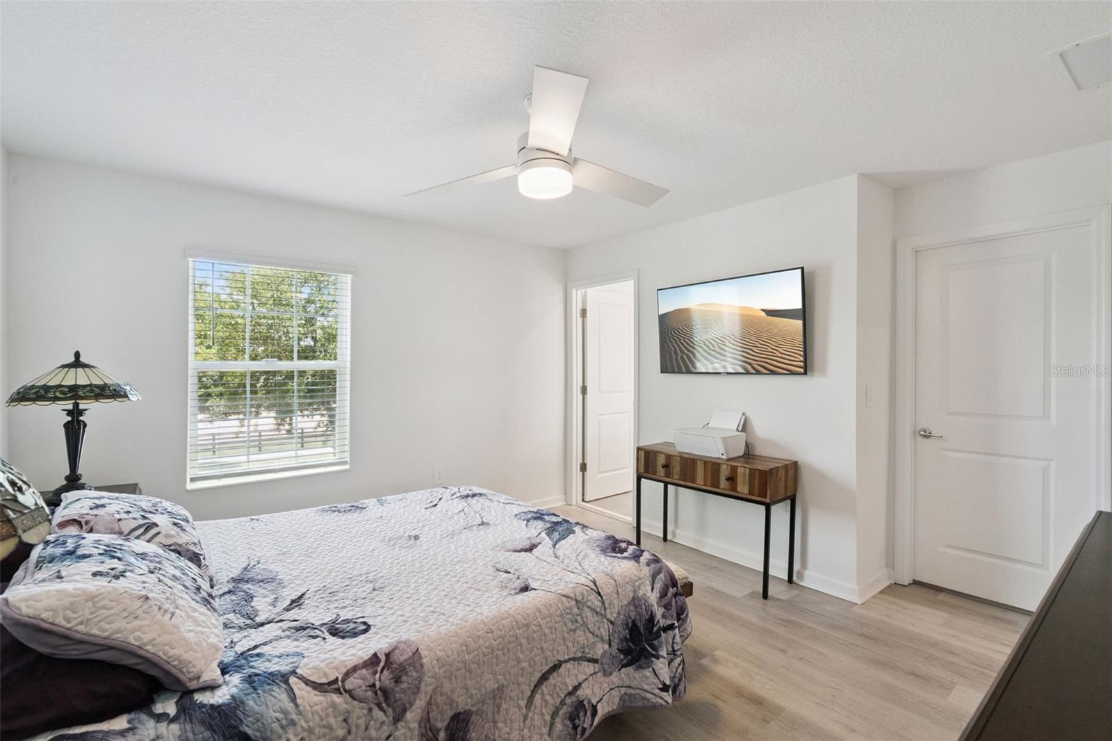 STOREY GROVE - Residential