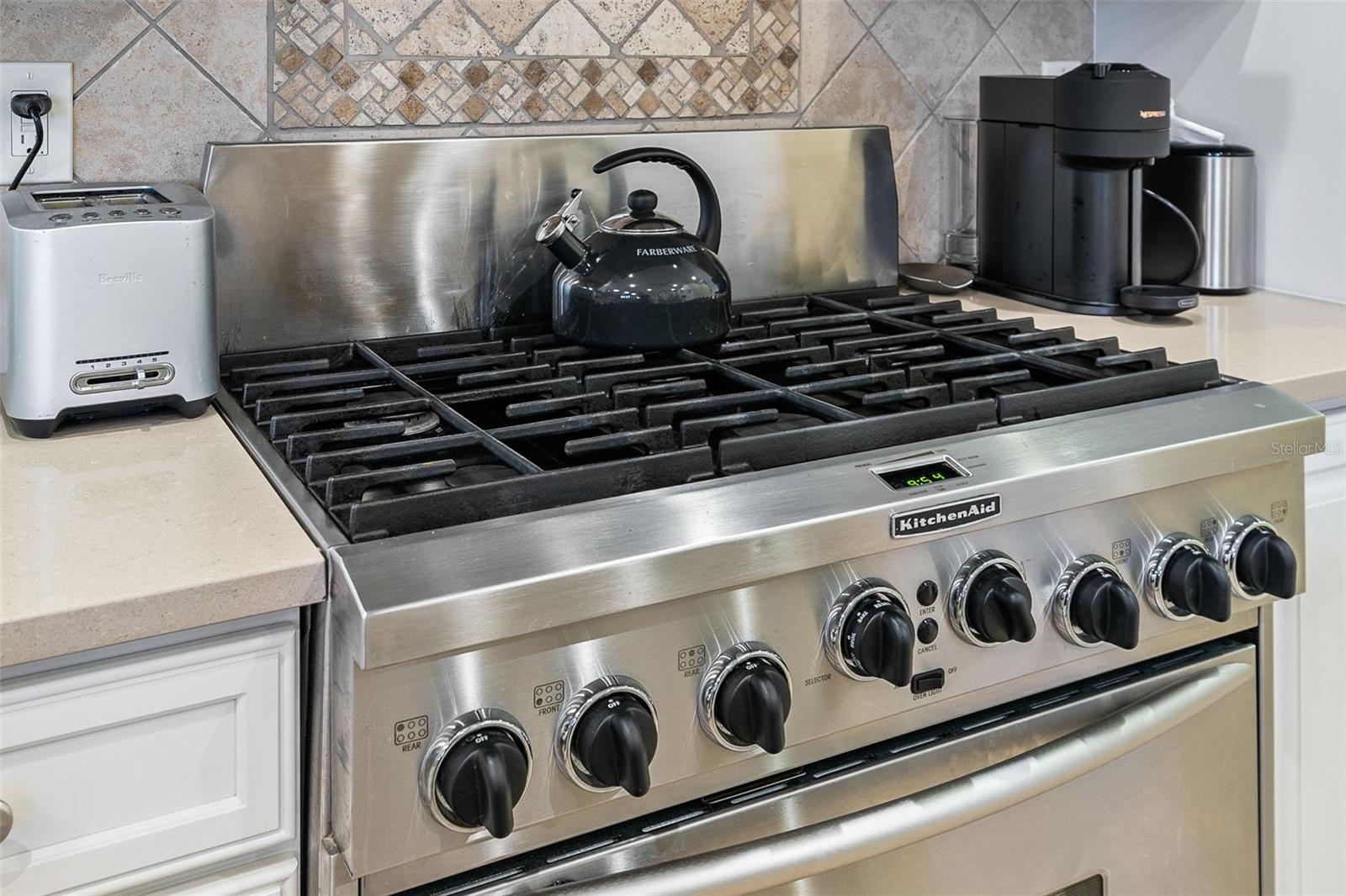 POMELLO PARK - Residential