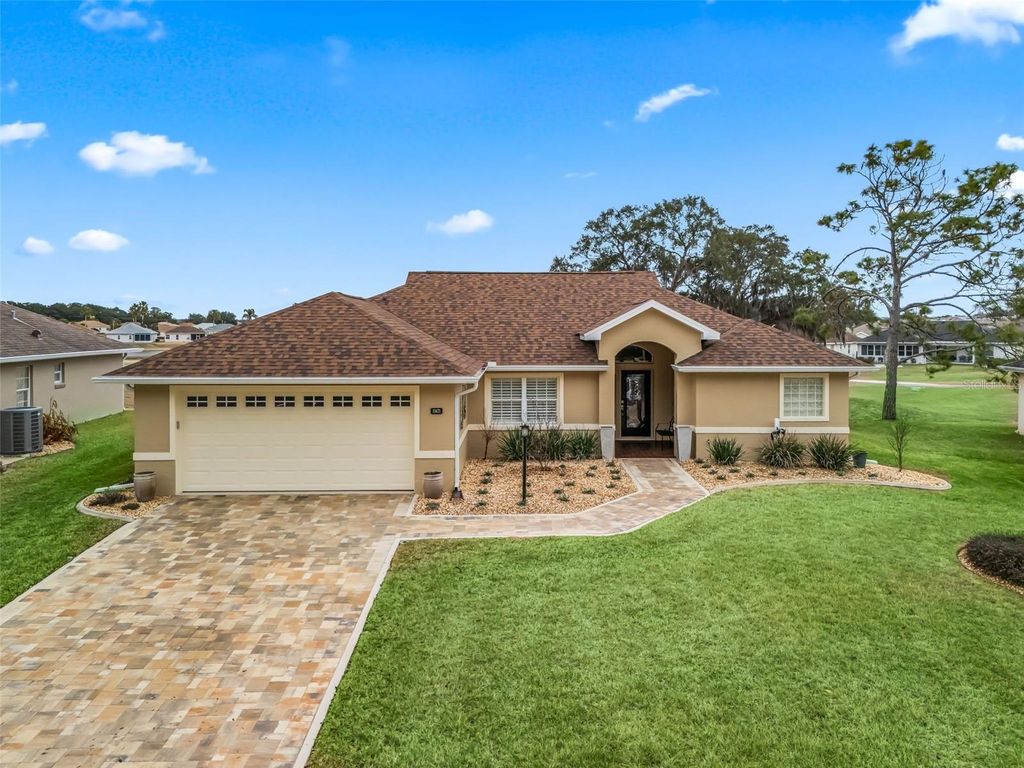 Photo of 17471 SE 116th Court Road, Summerfield, FL 34491 (MLS # G5108396)