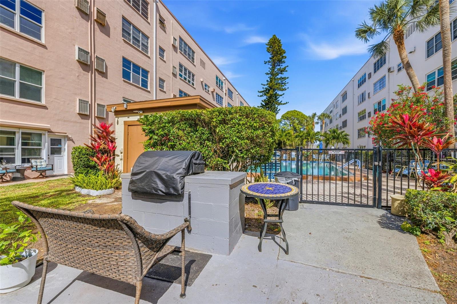 FIVE TOWNS OF ST PETE - Residential