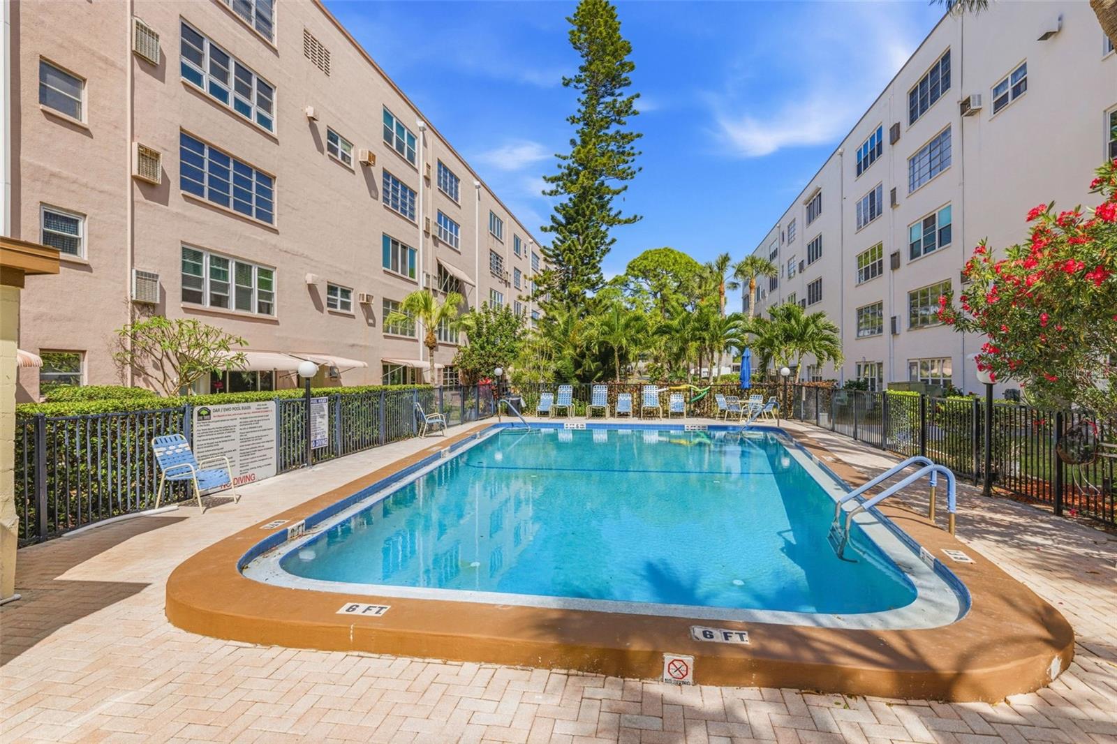 FIVE TOWNS OF ST PETE - Residential