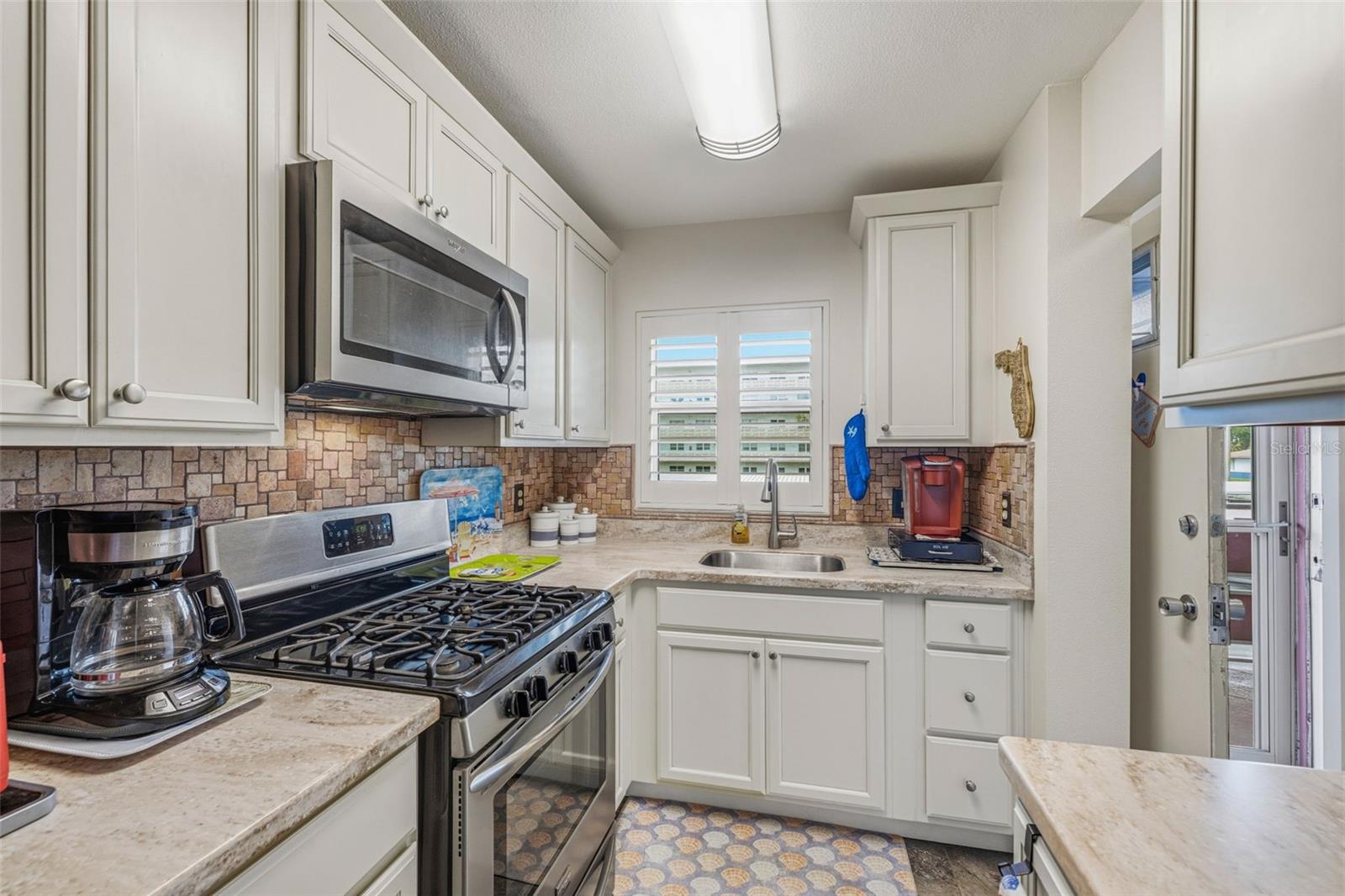 FIVE TOWNS OF ST PETE - Residential