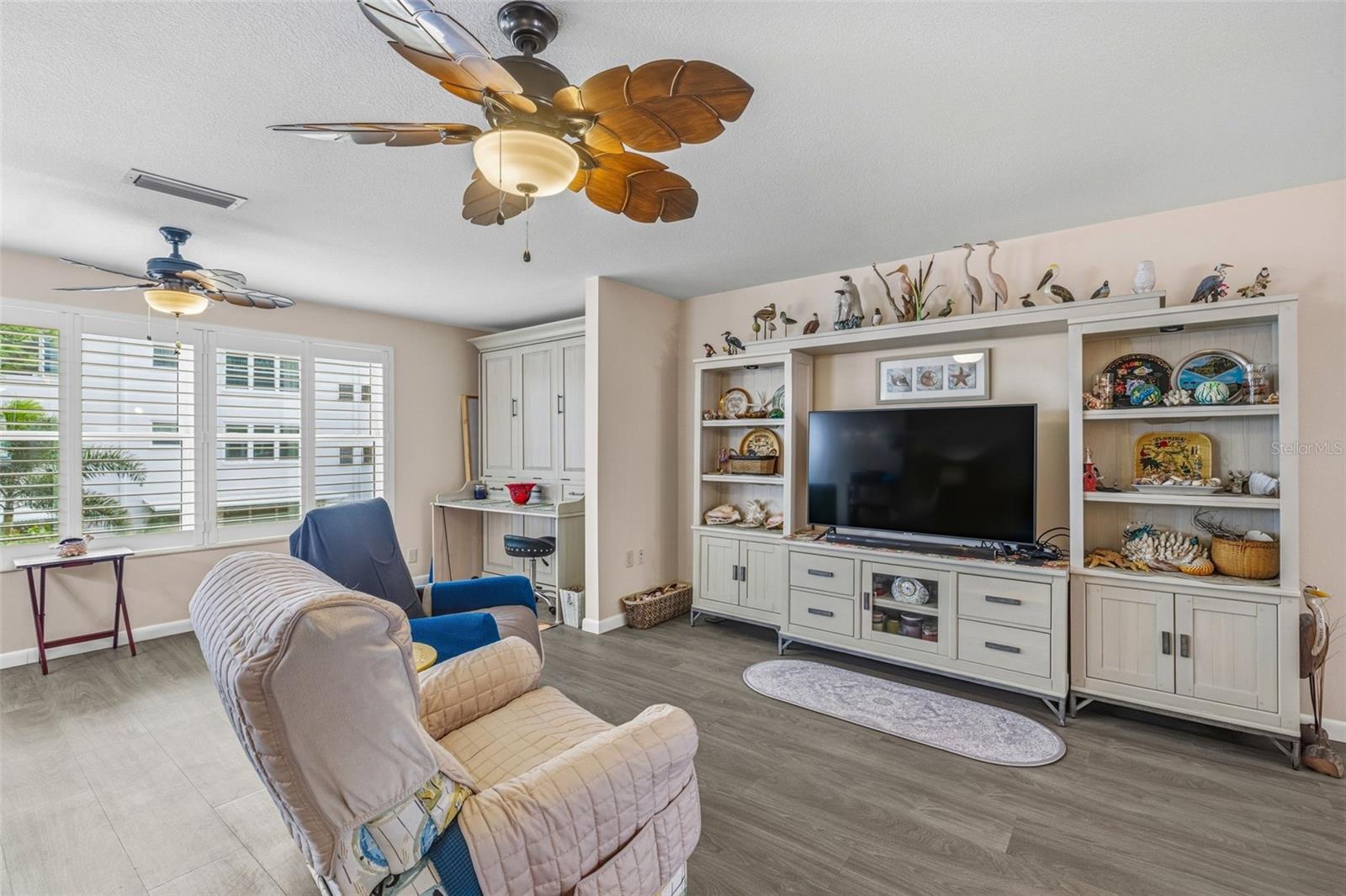 FIVE TOWNS OF ST PETE - Residential