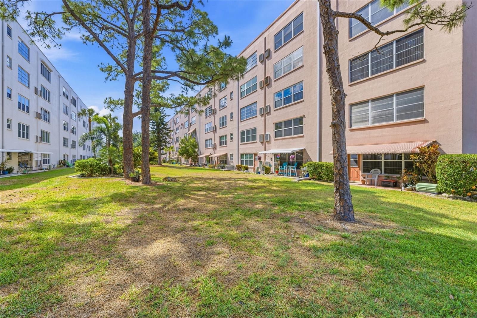 FIVE TOWNS OF ST PETE - Residential