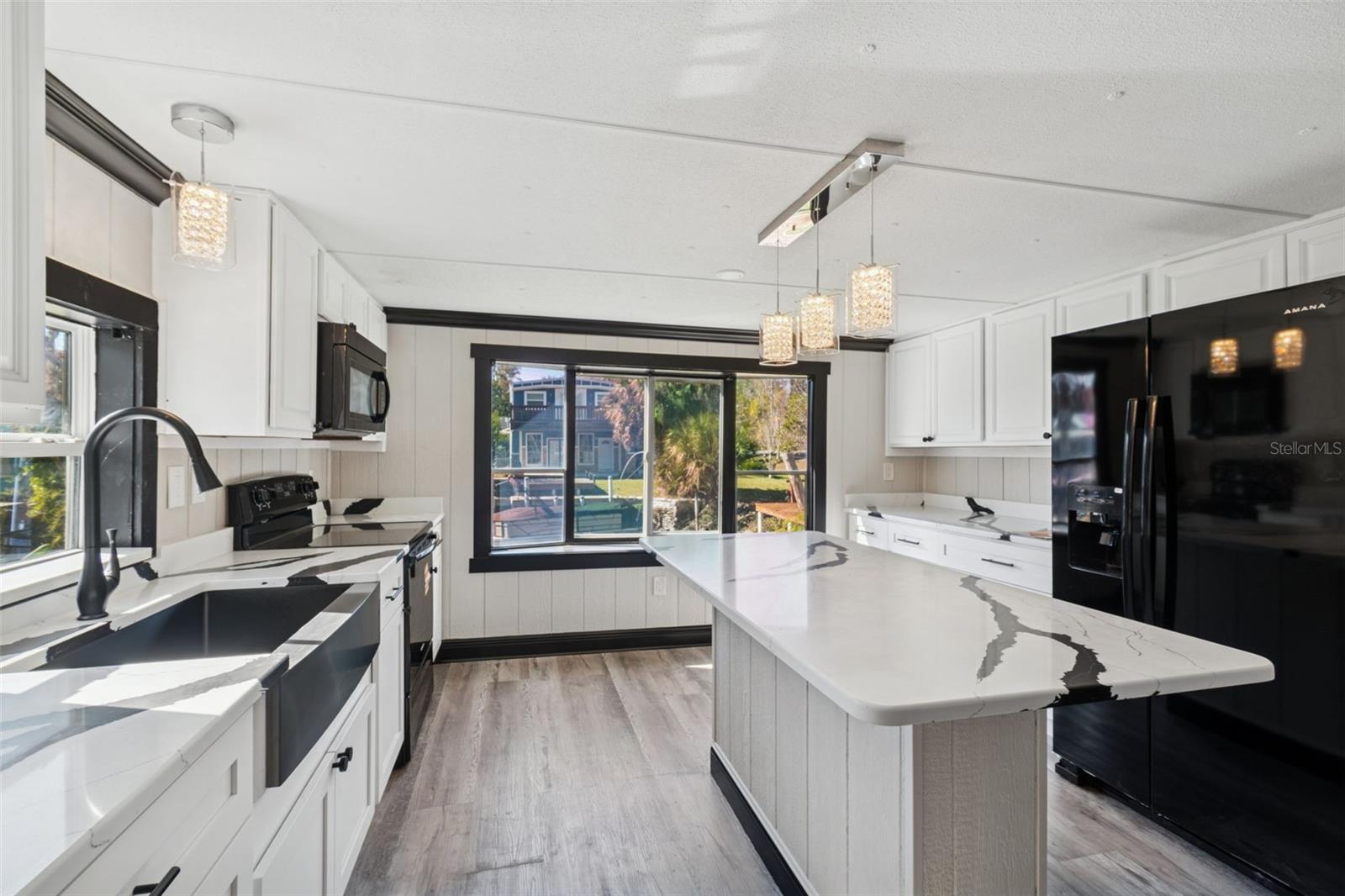 WEEKI WACHEE GARDENS UN 1 - Residential