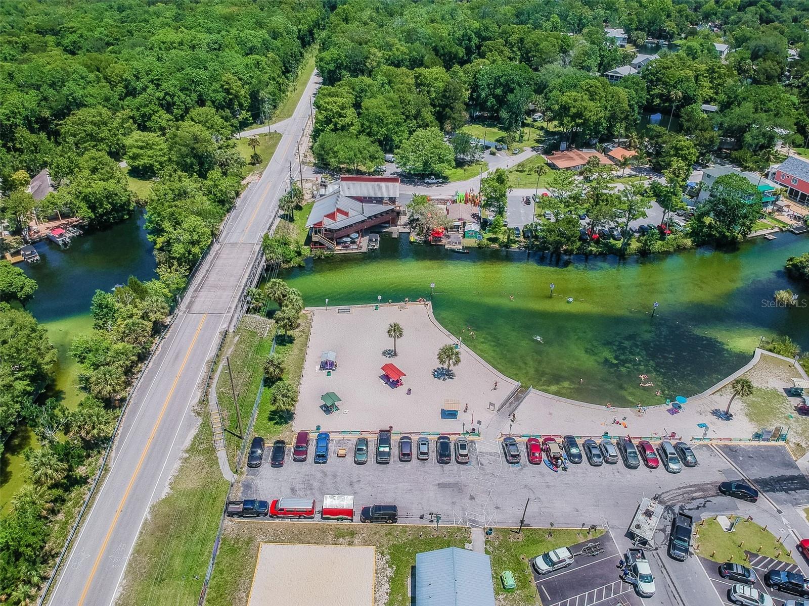 WEEKI WACHEE GARDENS UN 1 - Residential